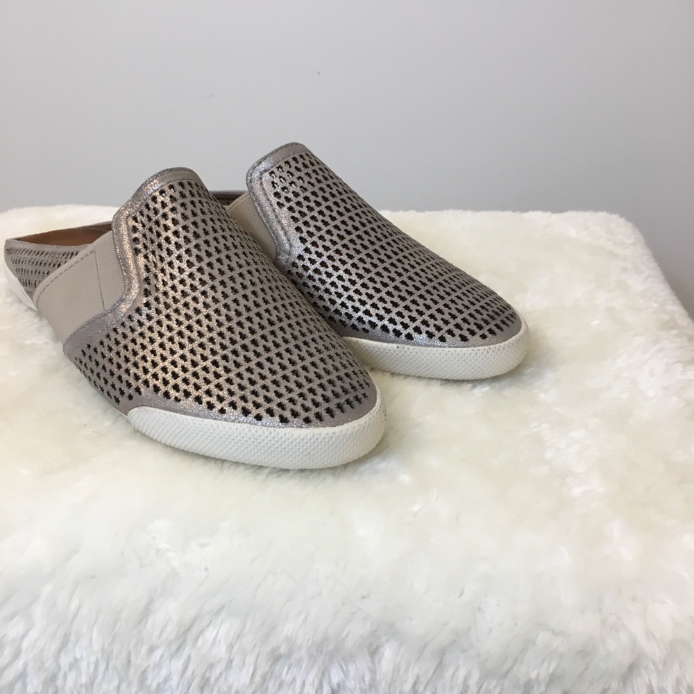 Frye Melanie Gore Perf Mule, Silver - New